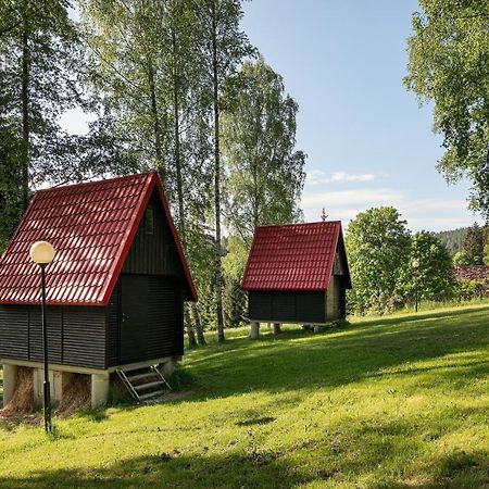 Chatky Skalni Mlyn Adršpach Esterno foto